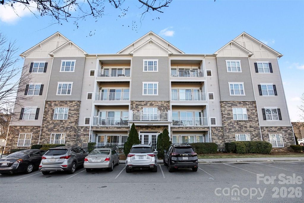 6605 Central Pacific Avenue, Charlotte, NC 28210