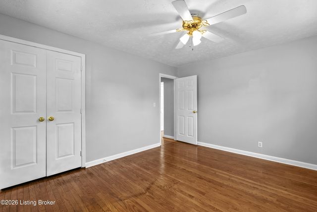 3021 Vogue Ave, Louisville, KY 40220