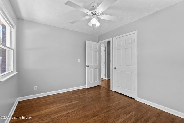 3021 Vogue Ave, Louisville, KY 40220
