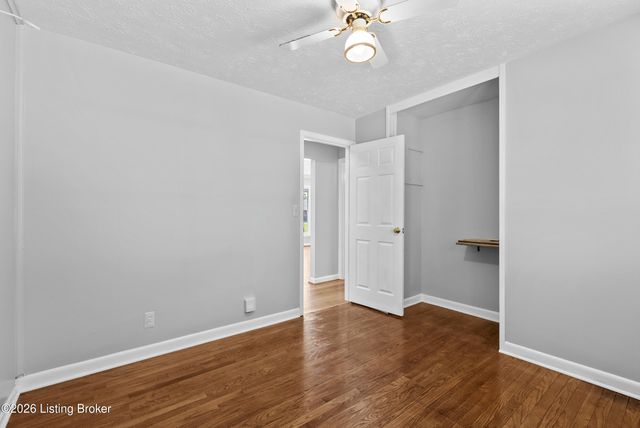 3021 Vogue Ave, Louisville, KY 40220