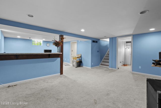 3021 Vogue Ave, Louisville, KY 40220