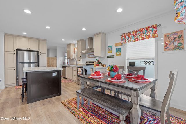 1664 W Bounty LOOP, Hayden, ID 83835