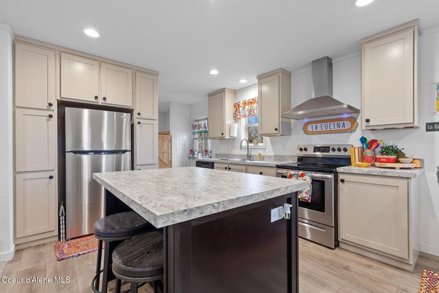 1664 W Bounty LOOP, Hayden, ID 83835