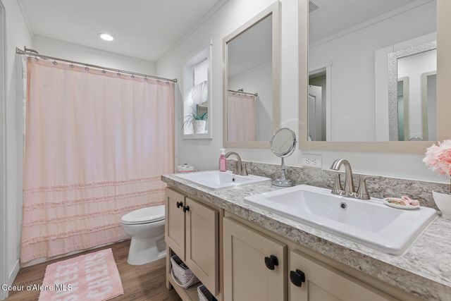 1664 W Bounty LOOP, Hayden, ID 83835