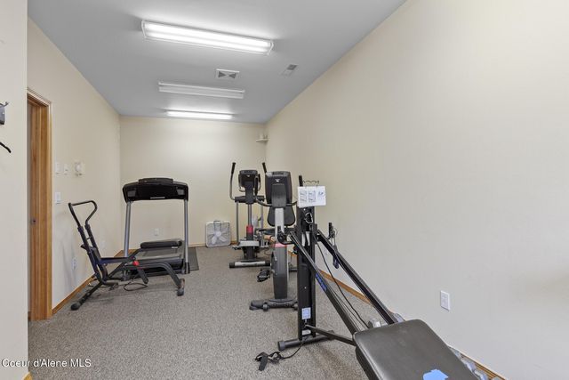 1664 W Bounty LOOP, Hayden, ID 83835