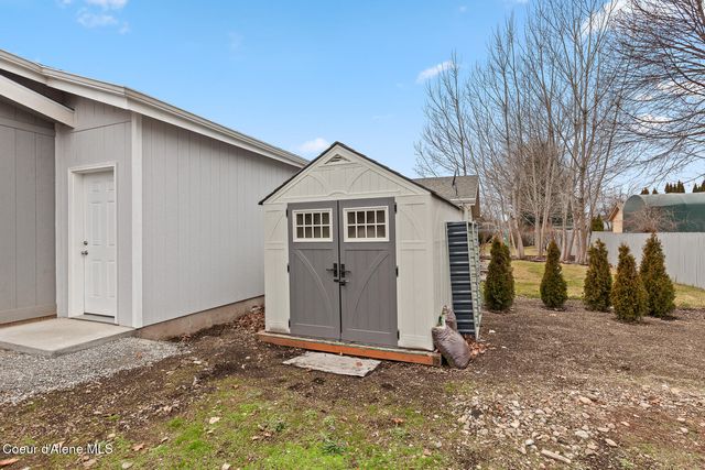 1664 W Bounty LOOP, Hayden, ID 83835