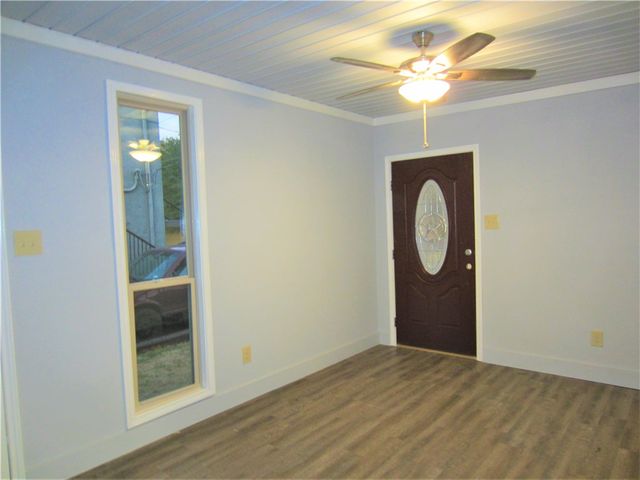 501 Mounts Avenue, Denton, TX 76201