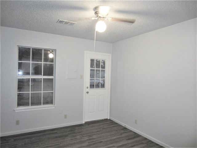 501 Mounts Avenue, Denton, TX 76201