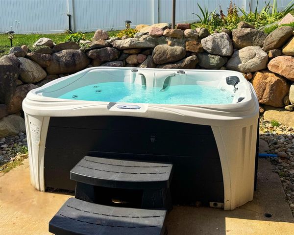 23521 River Run Road, Mendon, MI 49072