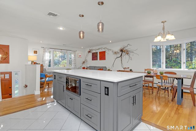 16 Marion Road, Bethany, CT 06524