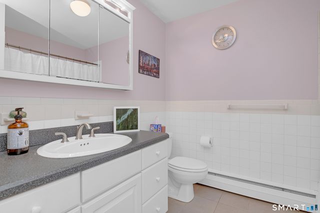 16 Marion Road, Bethany, CT 06524