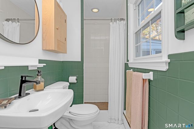 16 Marion Road, Bethany, CT 06524