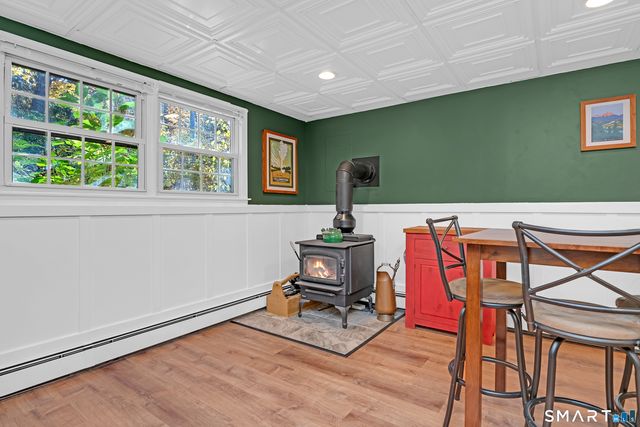 16 Marion Road, Bethany, CT 06524
