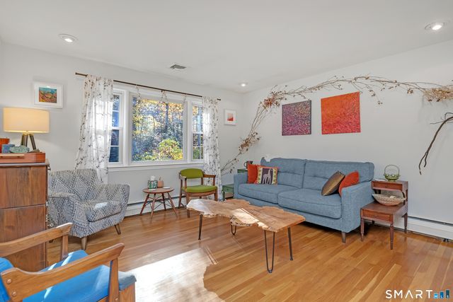 16 Marion Road, Bethany, CT 06524