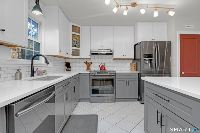 16 Marion Road, Bethany, CT 06524