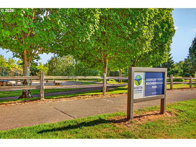 7511 Se HARMONY Rd, Milwaukie, OR 97222