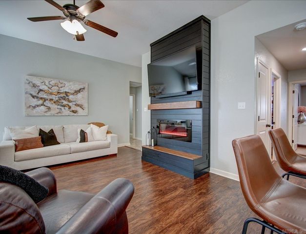 155 Cambridge Dr, Hot Springs, AR 71913