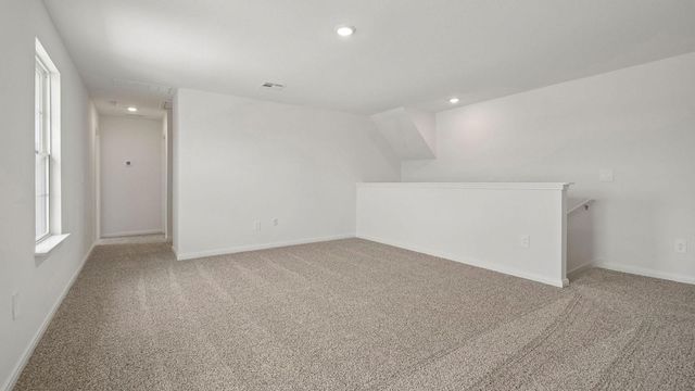 203 MUSTANG LAKE CIR, Buda, TX 78610