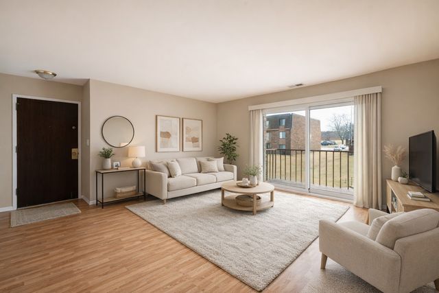 631 Derry Court 2C, Schaumburg, IL 60193