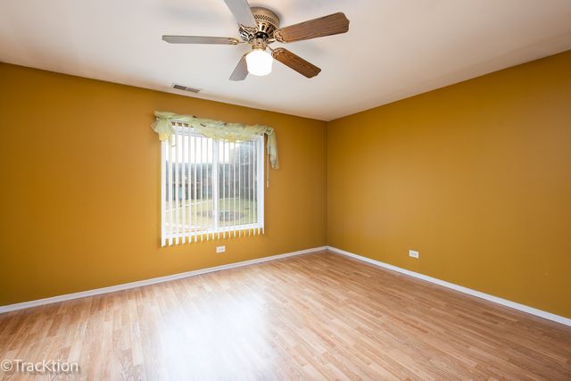 631 Derry Court 2C, Schaumburg, IL 60193