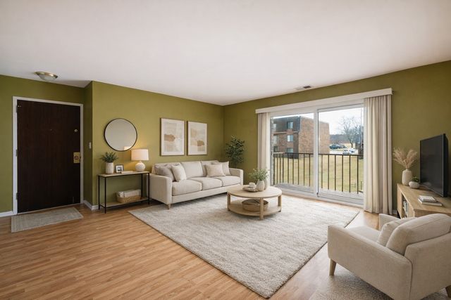 631 Derry Court 2C, Schaumburg, IL 60193