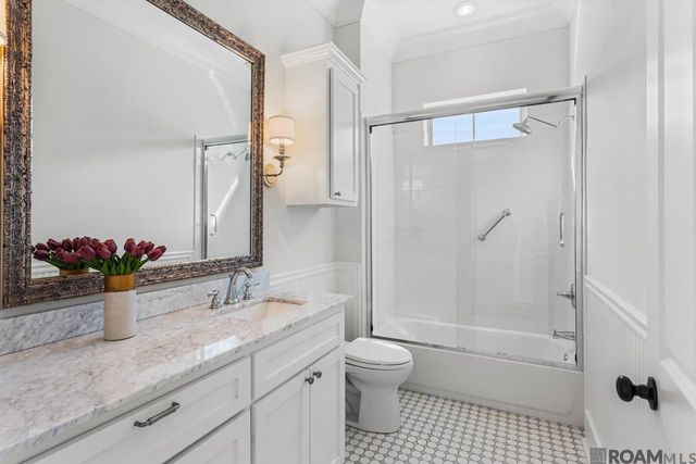 10718 Bird Song Dr, Baton Rouge, LA 70810