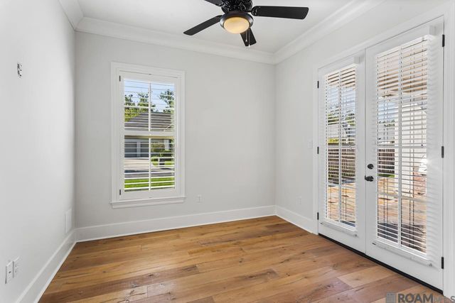 10718 Bird Song Dr, Baton Rouge, LA 70810