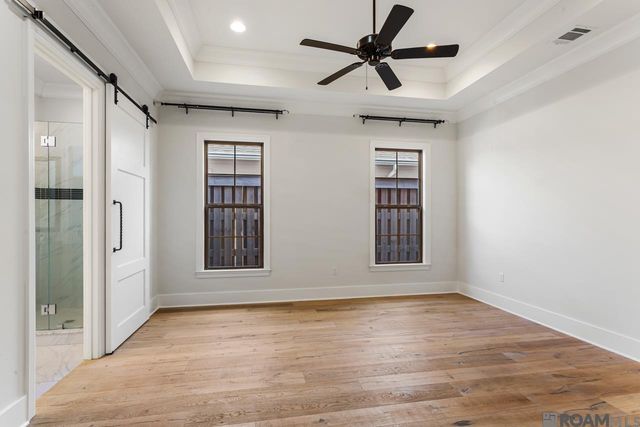 10718 Bird Song Dr, Baton Rouge, LA 70810