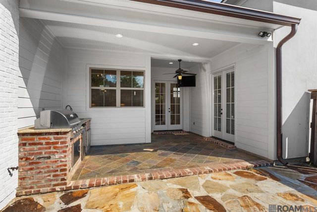 10718 Bird Song Dr, Baton Rouge, LA 70810
