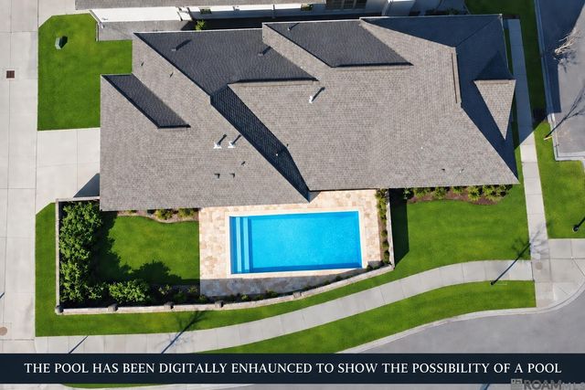 10718 Bird Song Dr, Baton Rouge, LA 70810