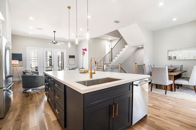 2216 Francis Street, Houston, TX 77004