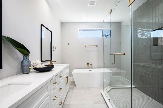 2216 Francis Street, Houston, TX 77004
