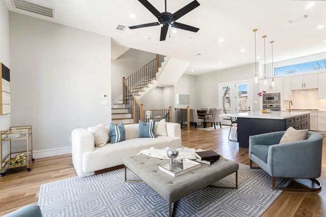 2216 Francis Street, Houston, TX 77004