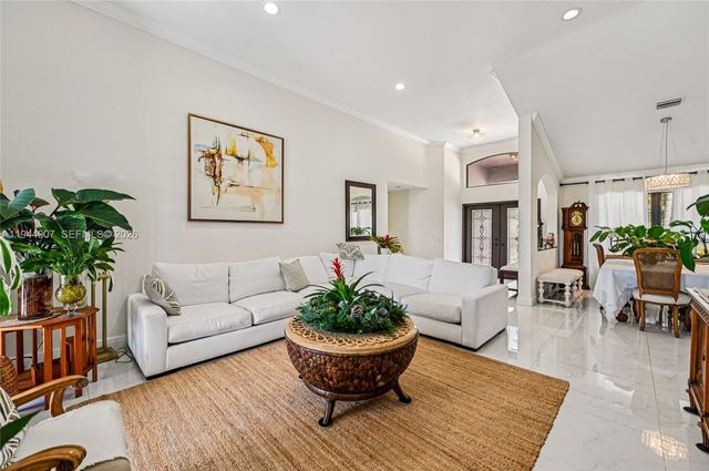 700 Verona Ct, Weston, FL 33326