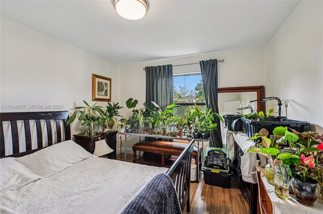 700 Verona Ct, Weston, FL 33326