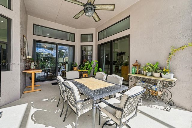 700 Verona Ct, Weston, FL 33326