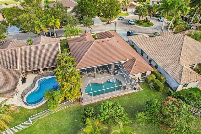 700 Verona Ct, Weston, FL 33326