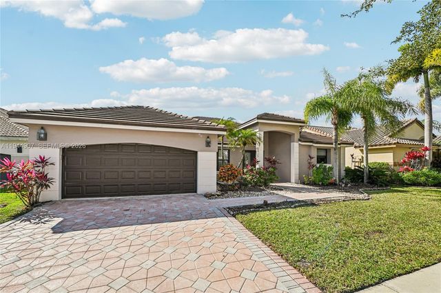 700 Verona Ct, Weston, FL 33326