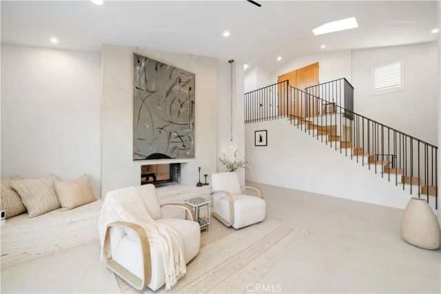 3636 Camino De La Cumbre, Sherman Oaks, CA 91423