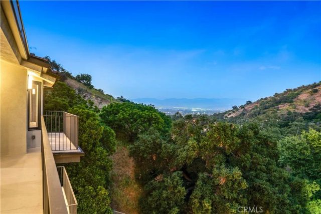 3636 Camino De La Cumbre, Sherman Oaks, CA 91423
