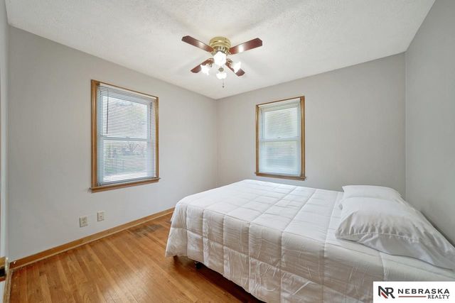 5411 Knox Street, Lincoln, NE 68504