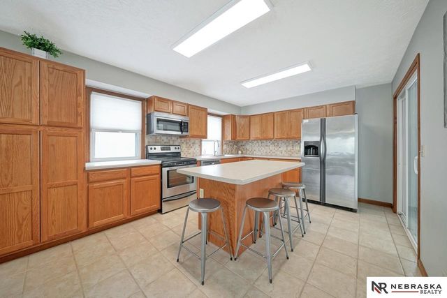 5411 Knox Street, Lincoln, NE 68504