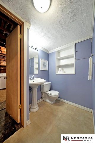 5411 Knox Street, Lincoln, NE 68504