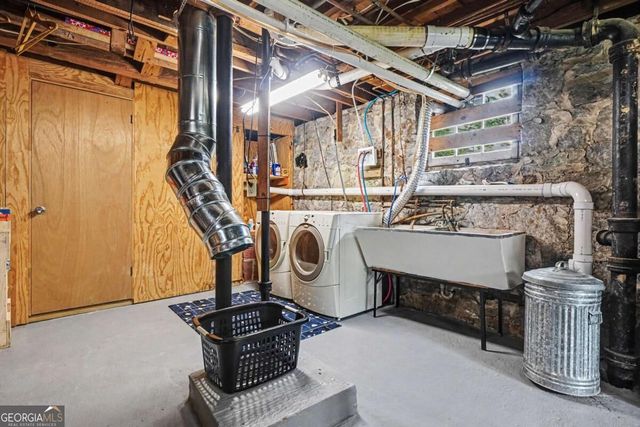 839 Wildwood Road NE, Atlanta, GA 30324