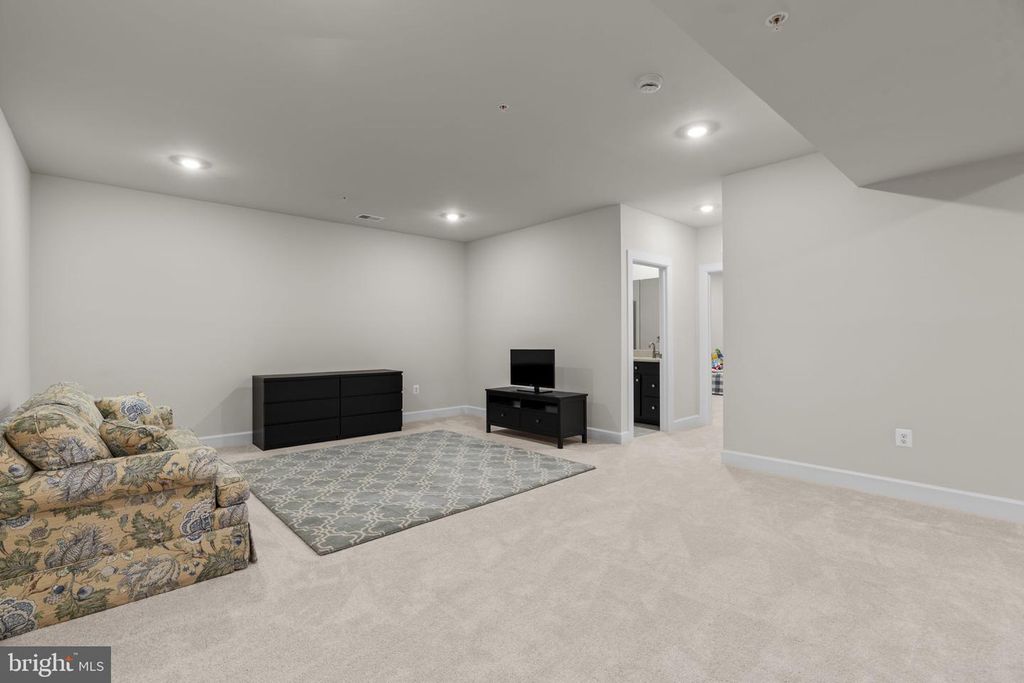 Image 36 of property listing at 1223 OLEANDER WAY, Odenton, MD 21113