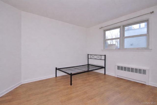 423 Parkview Avenue, Yonkers, NY 10710