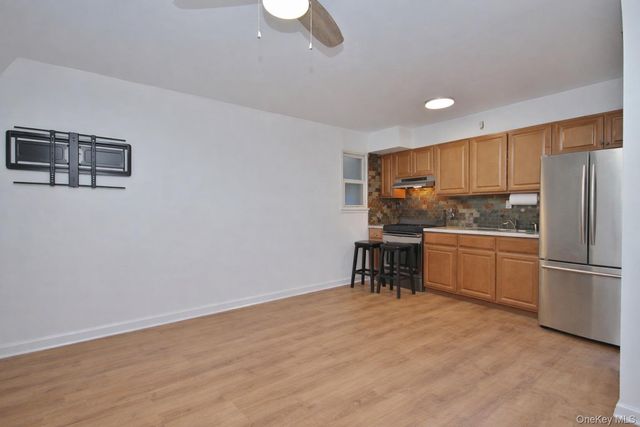 423 Parkview Avenue, Yonkers, NY 10710