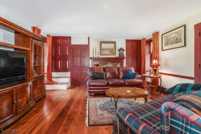 226 Finesville Road, Pohatcong Twp., NJ 08865