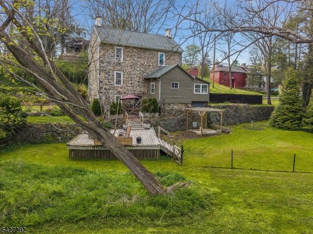 226 Finesville Road, Pohatcong Twp., NJ 08865