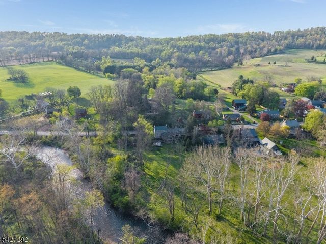 226 Finesville Road, Pohatcong Twp., NJ 08865